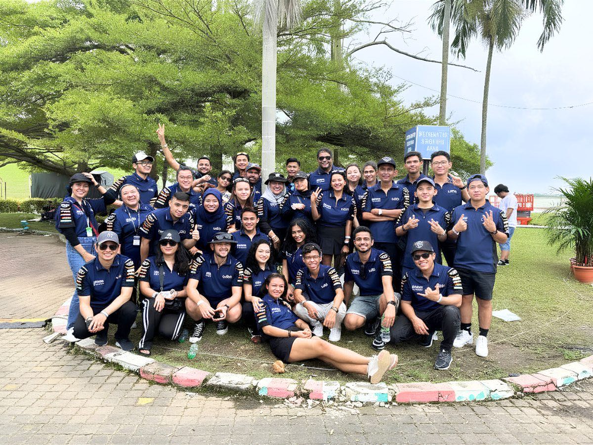 The Telcowin team